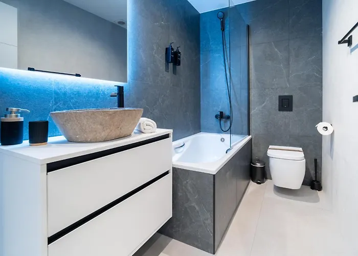 Elviria - Ultimate Luxury