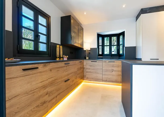 Elviria - Ultimate Luxury