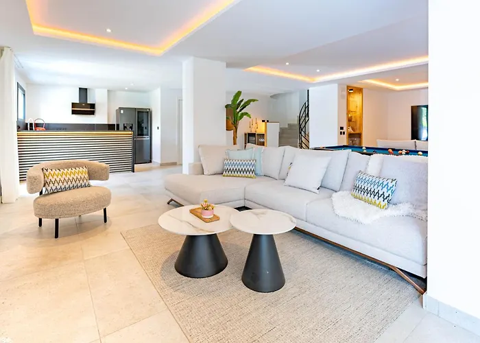 Elviria - Ultimate Luxury Villa