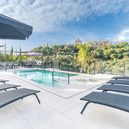 Elviria - Ultimate Luxury With Heated Pool, Sauna & Steam