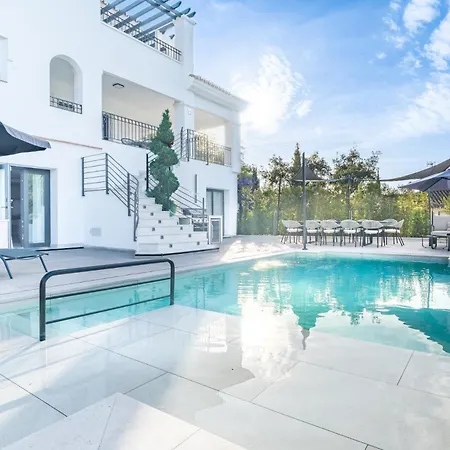 Elviria - Ultimate Luxury With Heated Pool, Sauna & Steam Villa